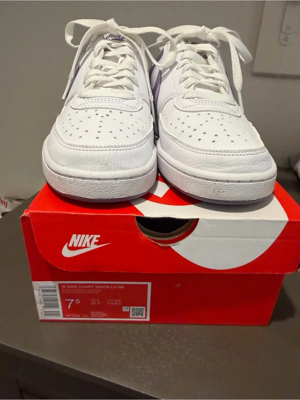 Nike Women’s White and Lavender Low-Top Sneakers